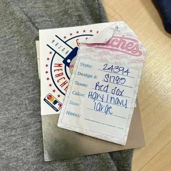 Stitches Men’s MLB Boston Red Sox Raglan T- Shirt Large Grey/Navy - Picture 9 of 9